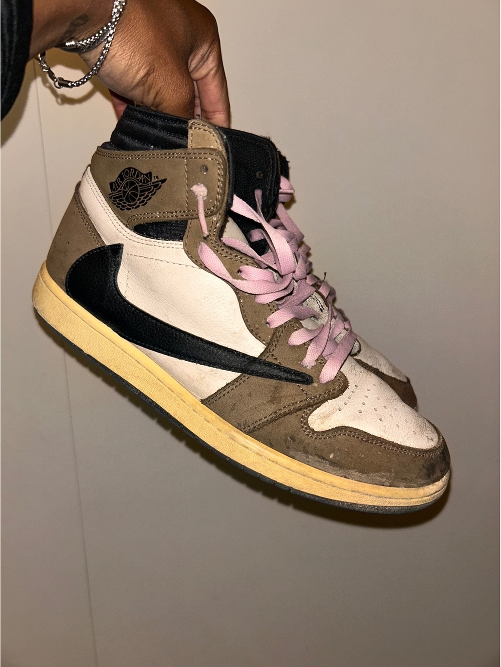 Nike Air Jordan 1 Retro High OG Travis Scott Men’s Sneakers